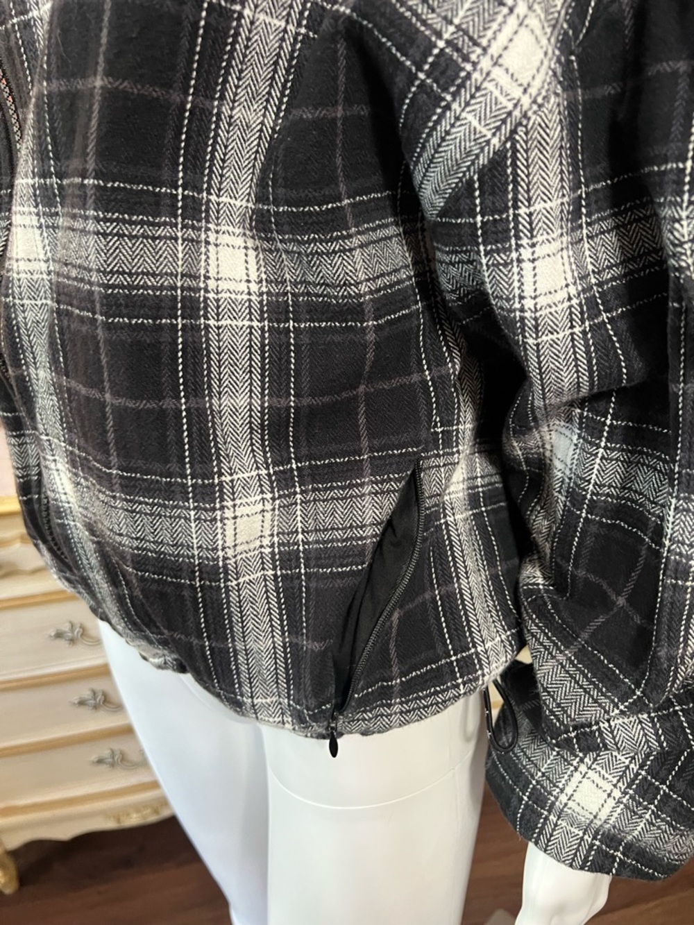 Alo Yoga Heritage Plaid Jacket Size Small - Picture 8 of 14